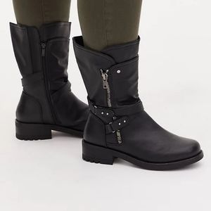 BLACK FAUX PEBBLE LEATHER STRAPPY MOTO BOOT (WW)